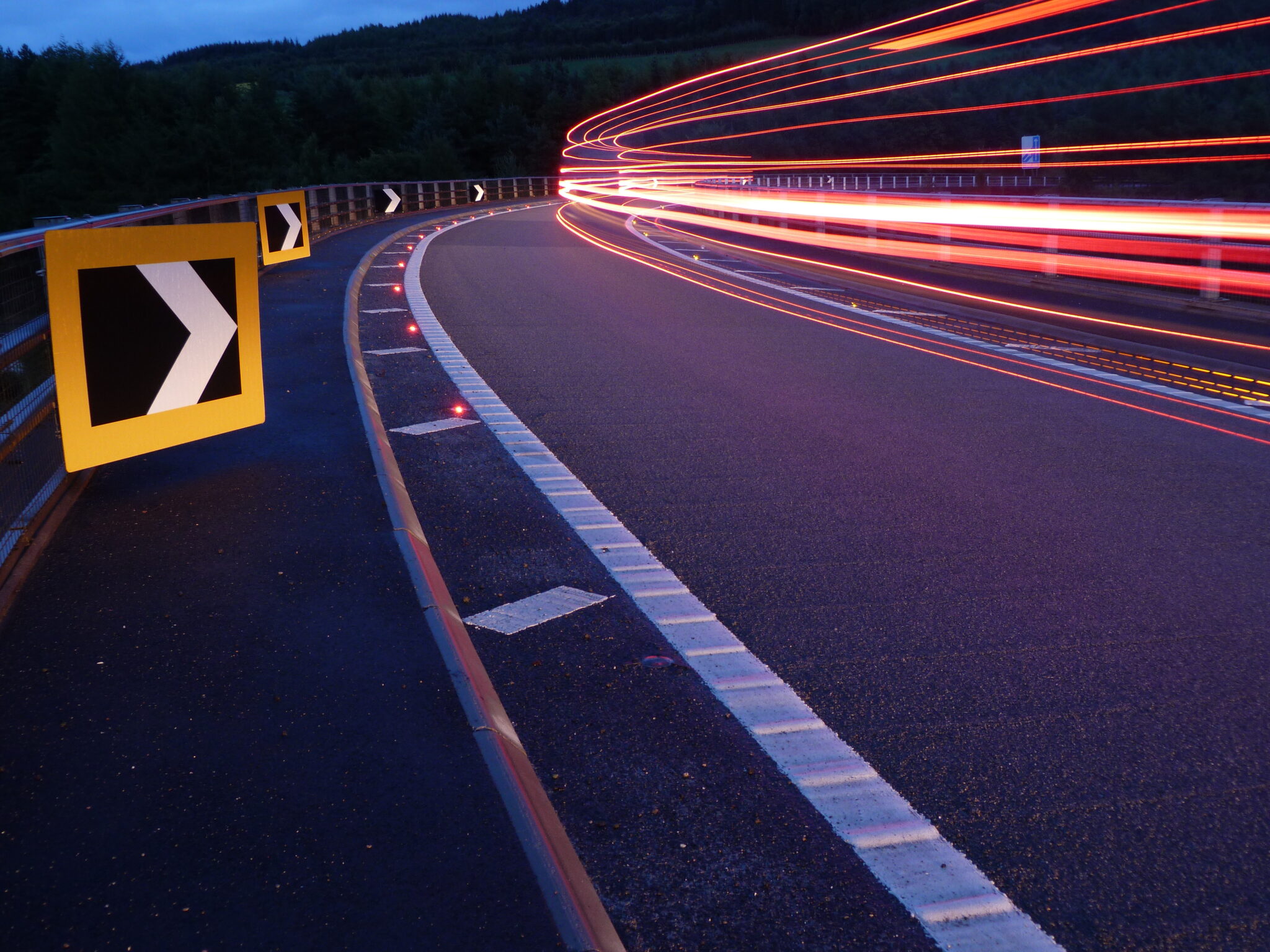 ROAD MARKING IMPROVEMENTS ON THE A977 AND A985
