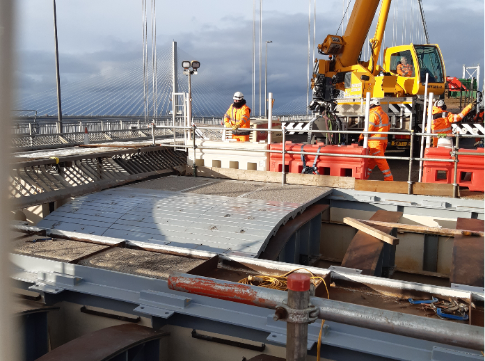 FORTH ROAD BRIDGE EXPANSION JOINT REPLACEMENT: CLOSURE FOR CONCRETING WORKS