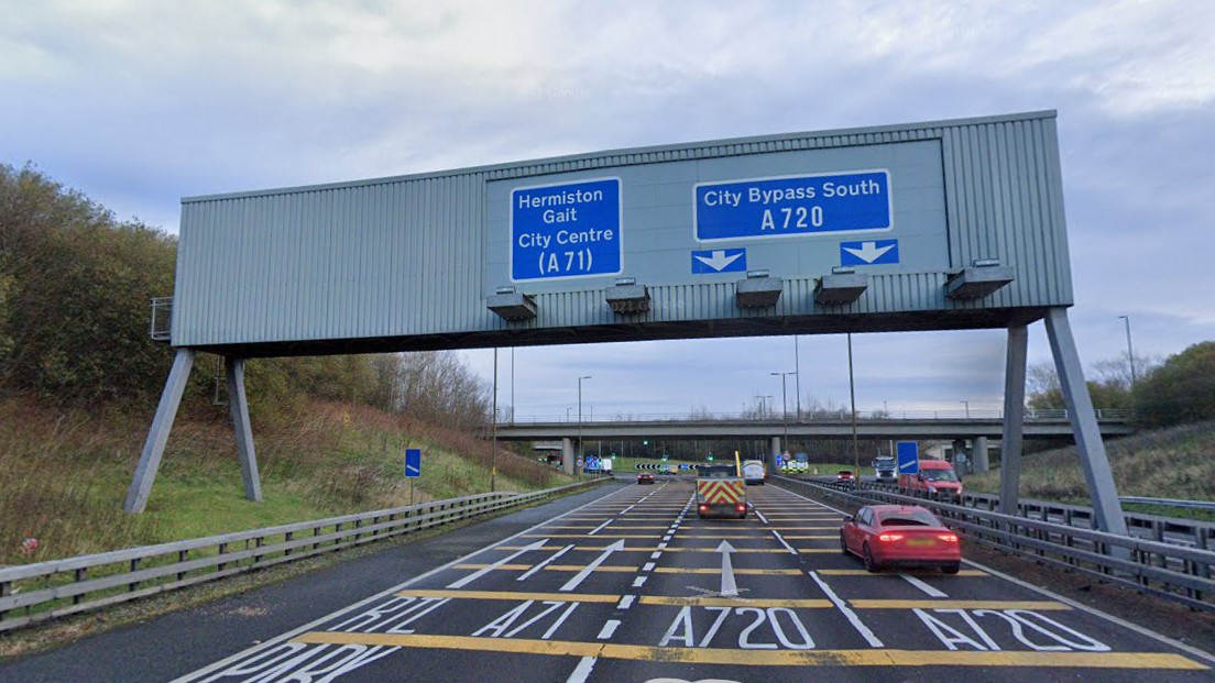 UPGRADING SAFETY BARRIERS ON THE M8