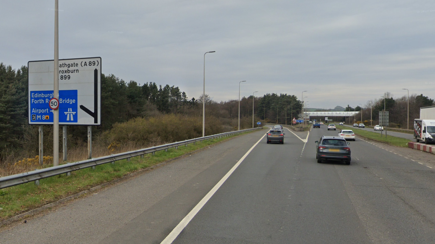 UPGRADING STREET LIGHTING AT M8 JUNCTION 3