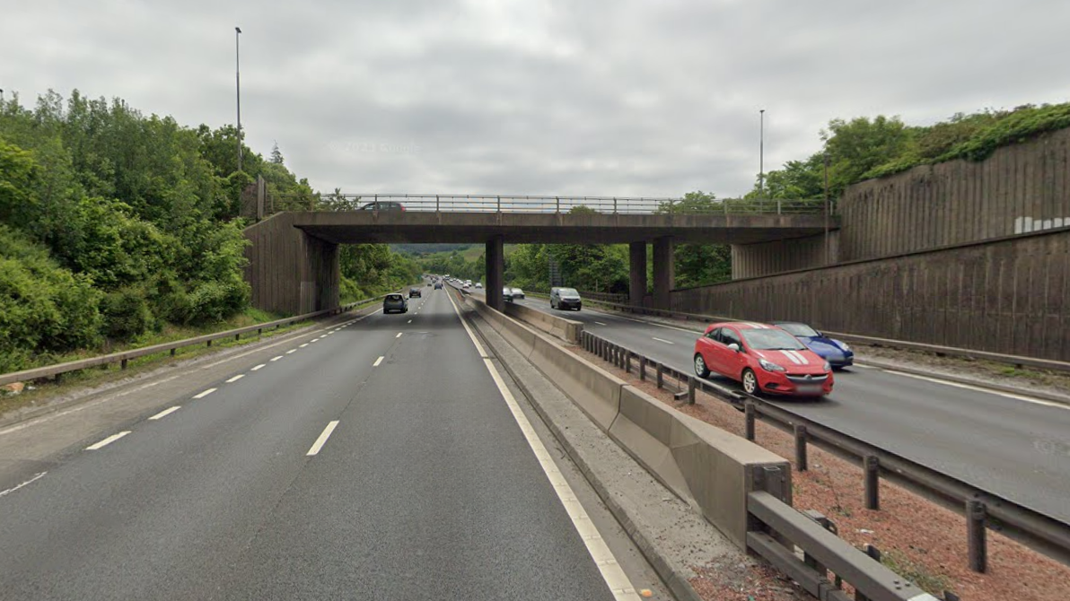 RESURFACING THE EASTBOUND A720 NEAR BABERTON JUNCTION