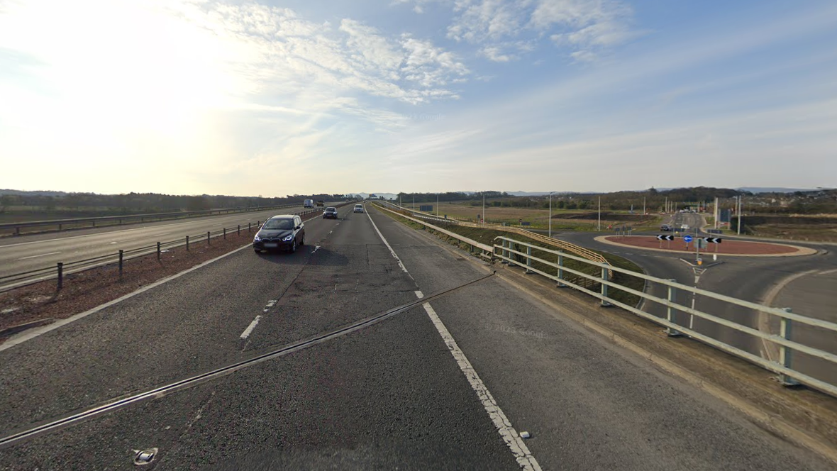 BRIDGE WORKS AT M9 JUNCTION 1B WINCHBURGH